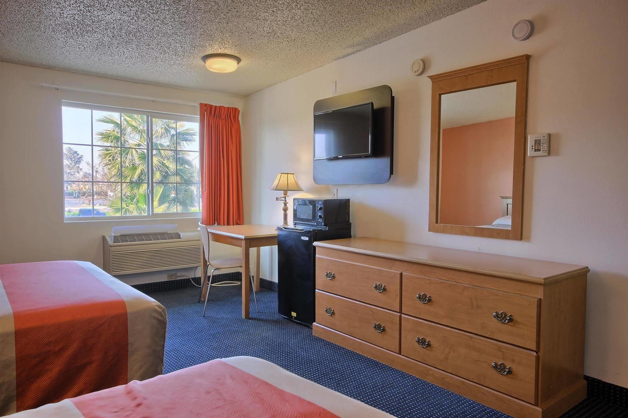 Motel 6-Merced, Ca ภายนอก รูปภาพ